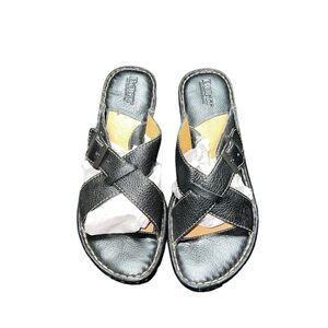 Born wedge sandal cris cross pebbles black leather size 8